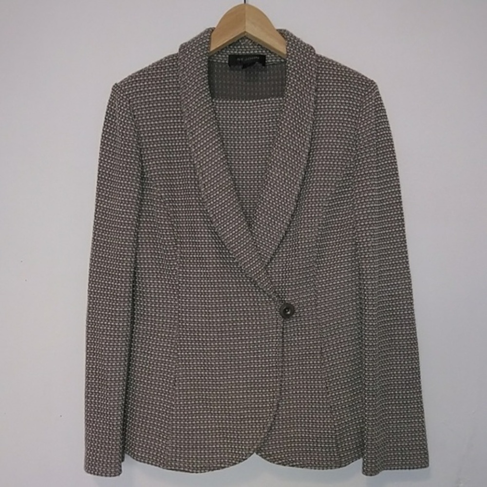 St. John Knit Skirt Suit Size 6
